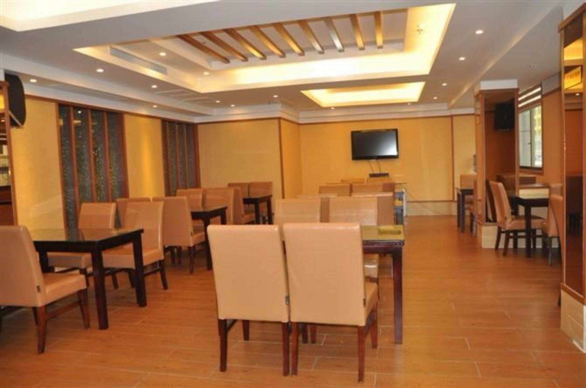 Yiwu Ruifeng Hotel 외부 사진