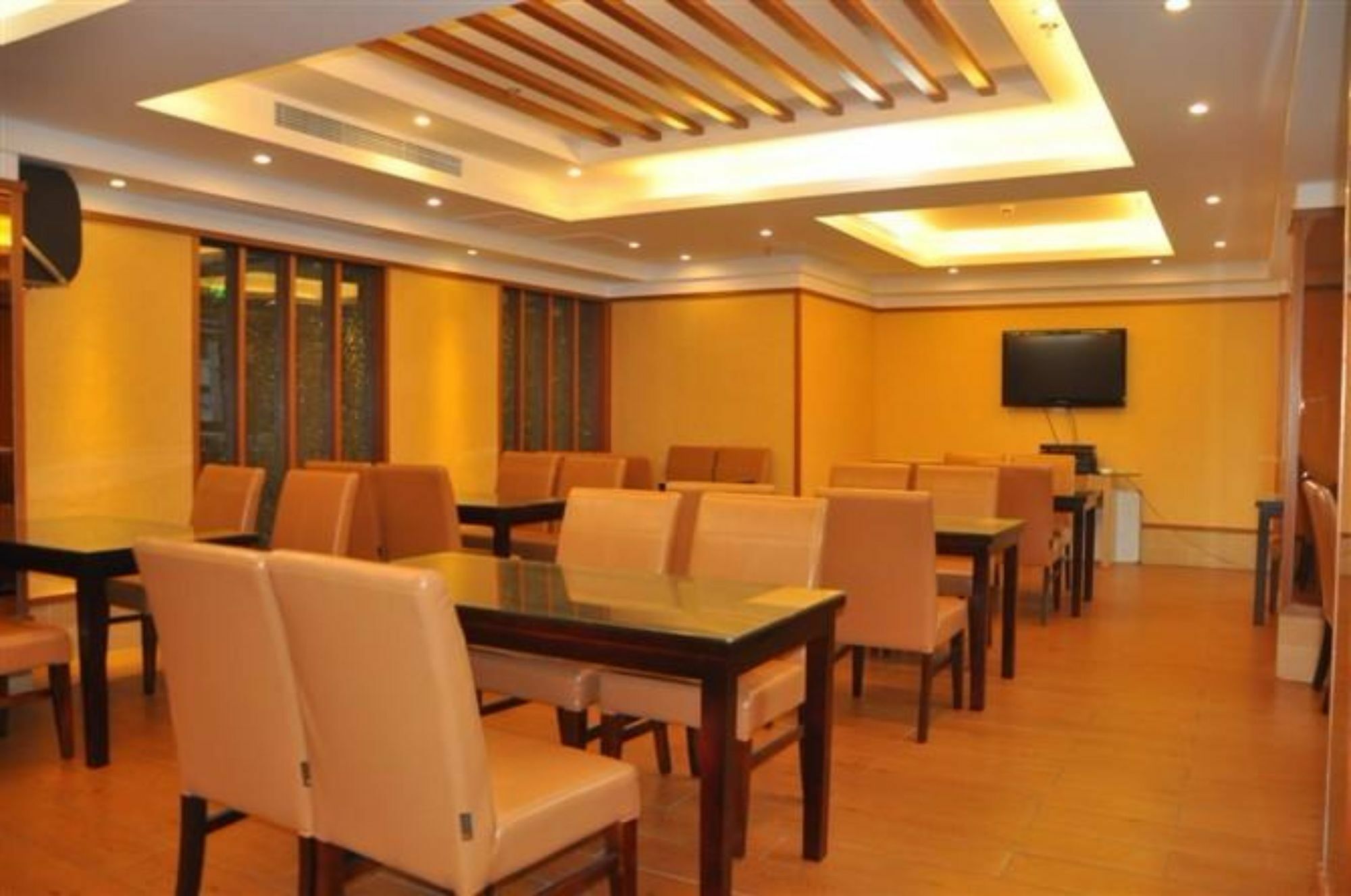 Yiwu Ruifeng Hotel 외부 사진